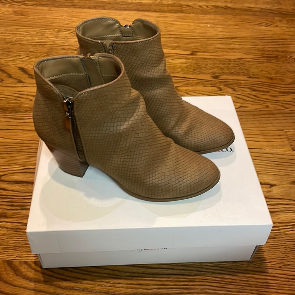 Style & Co. Booties - Picture 2 of 7